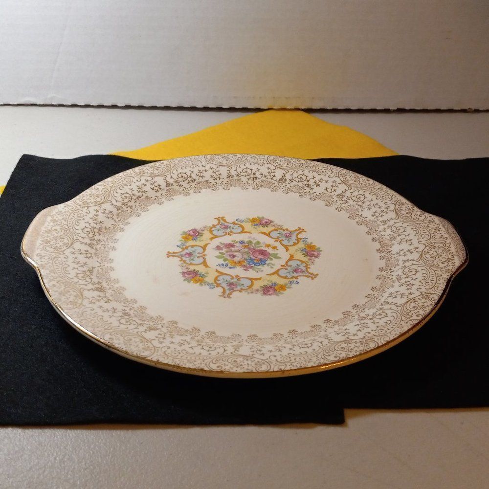 Vintage Vanity Fair Cake plate Cottagecore Kitsch